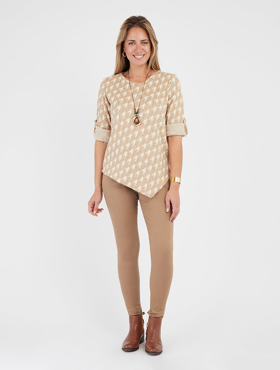 Suéter fino asimétrico con estampado de pata de gallo - Beis