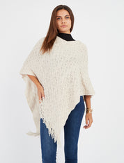 Poncho asimétrico liso con flecos - Beis