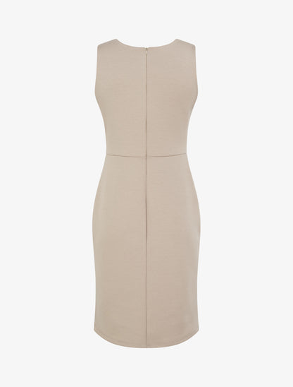 Vestido tubo con incrustación de joya - Beis