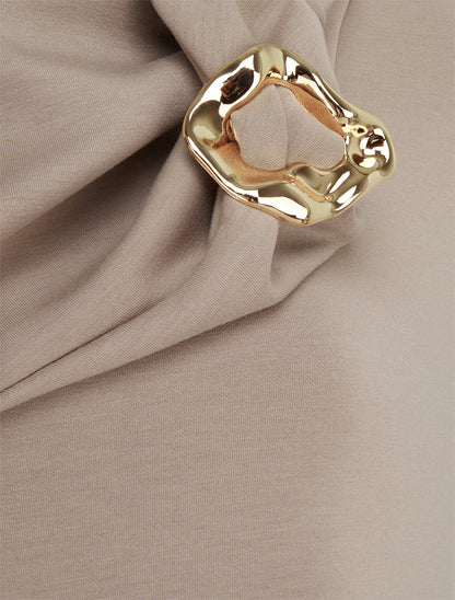 Robe fourreau à empiècement bijou - Beige - 3