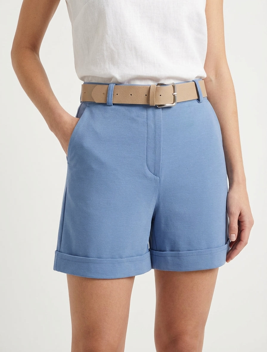Short con cinturón y dobladillo. - Azul