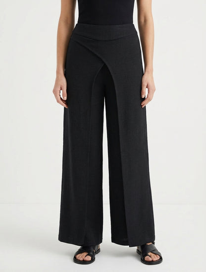 Pantalón recto efecto lino con doble capa. - Negro