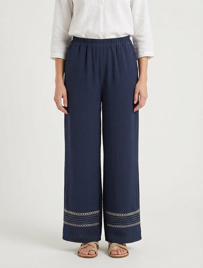 Pantalón holgado con bordes bordados. - Marine
