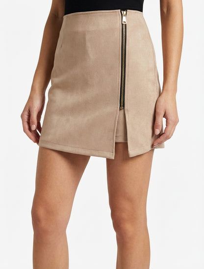 Short de efecto trampantojo en ante. - Beis