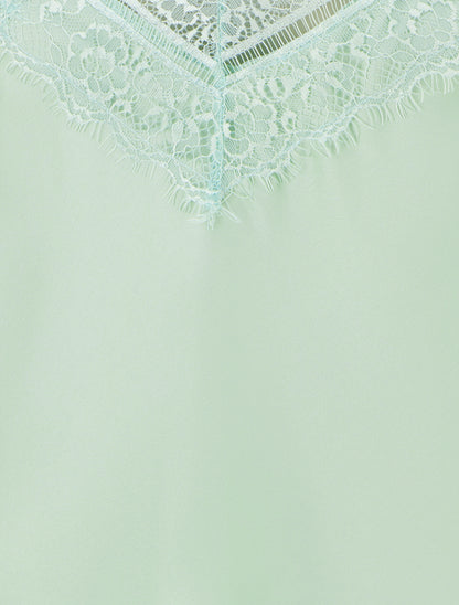 Caraco à col V en dentelle - Vert d&