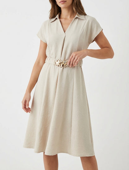 Vestido fluido liso con cinturón - Beis