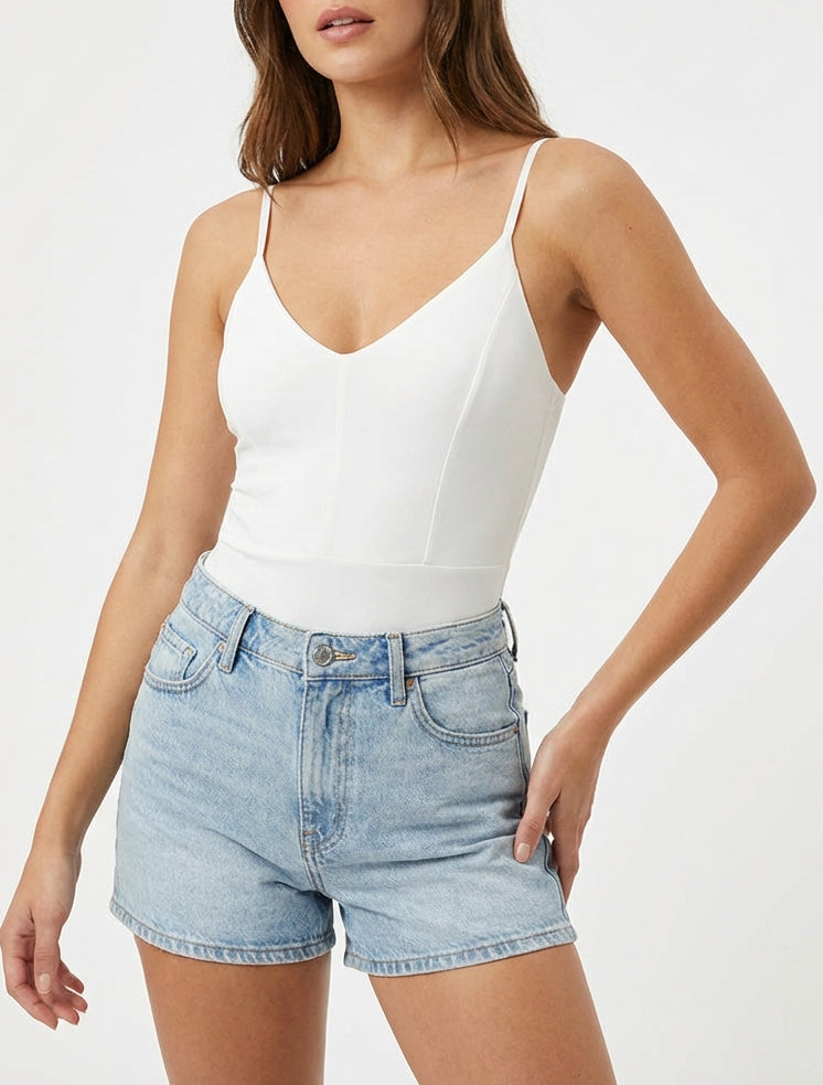 Body con cuello en V y tirantes finos - Blanco