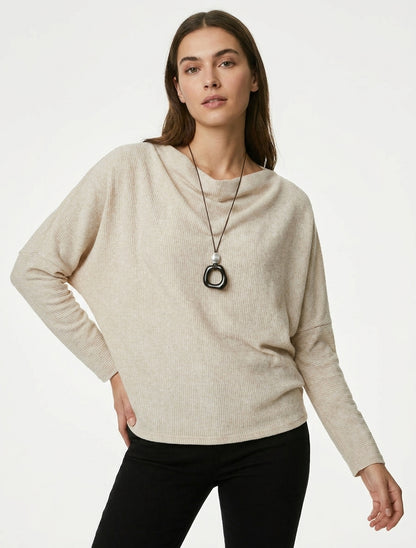 Suéter acanalado con mangas de murciélago y cuello de cisne - Beis
