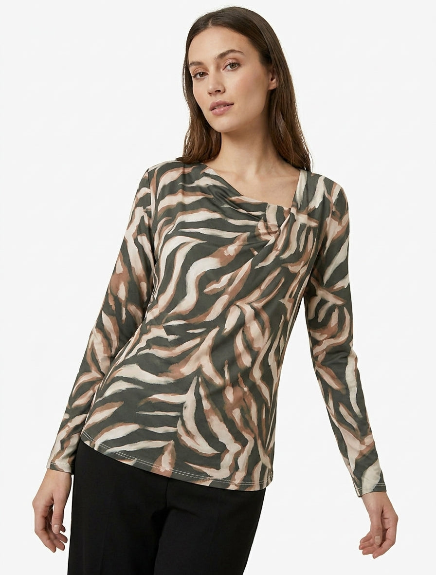 Top estampado abstracto con cuello drapeado - Caqui