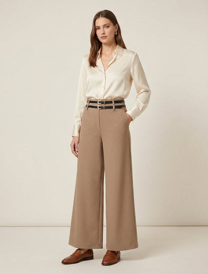 Pantalón ancho de cintura alta con doble cinturón. - Camello