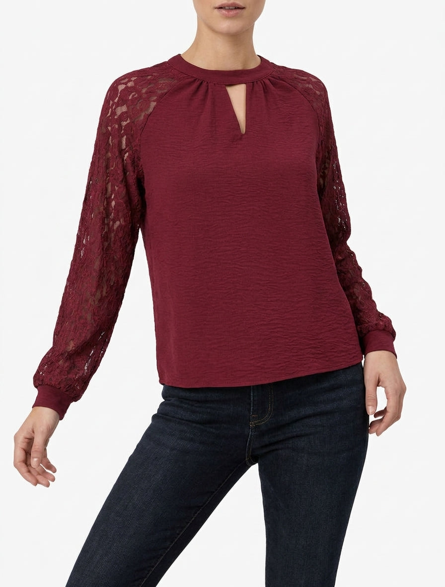 Top con mangas raglán de encaje y cuello calado - Color vino