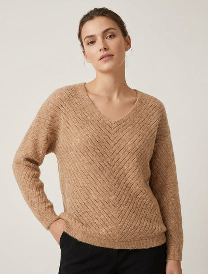 Jersey de corte amplio en mezcla de lana con cuello en V - Camello