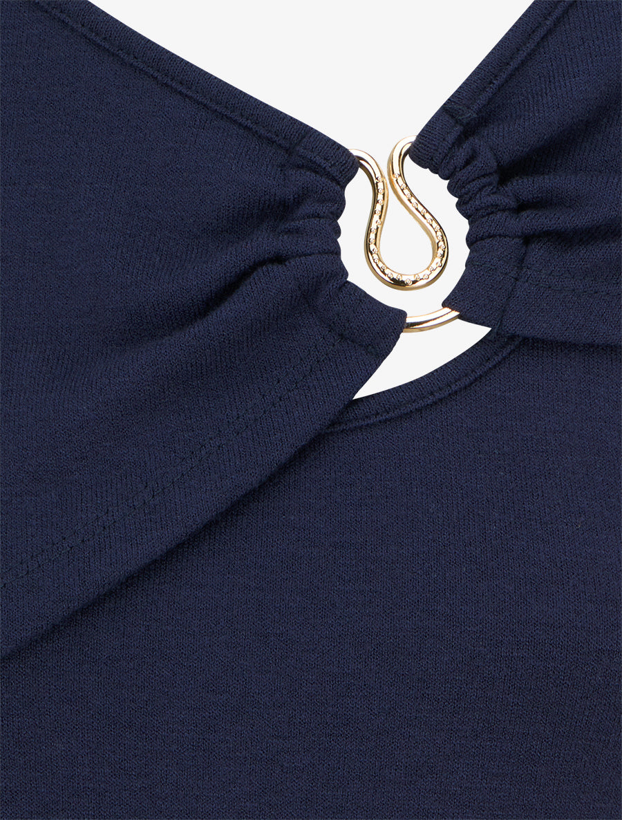 Pull fin et droit col rond froncé avec bijou - Marine - 3
