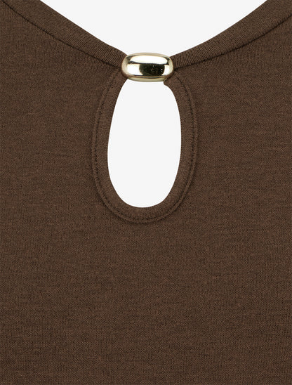 Pull droit à col rond avec ouverture goutte et bijou - Marron - 3