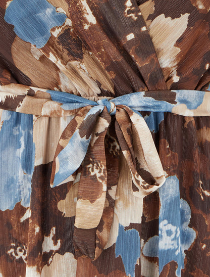 Robe irisée à imprimé fleurs abstraites et bords volantés - Marron - 3
