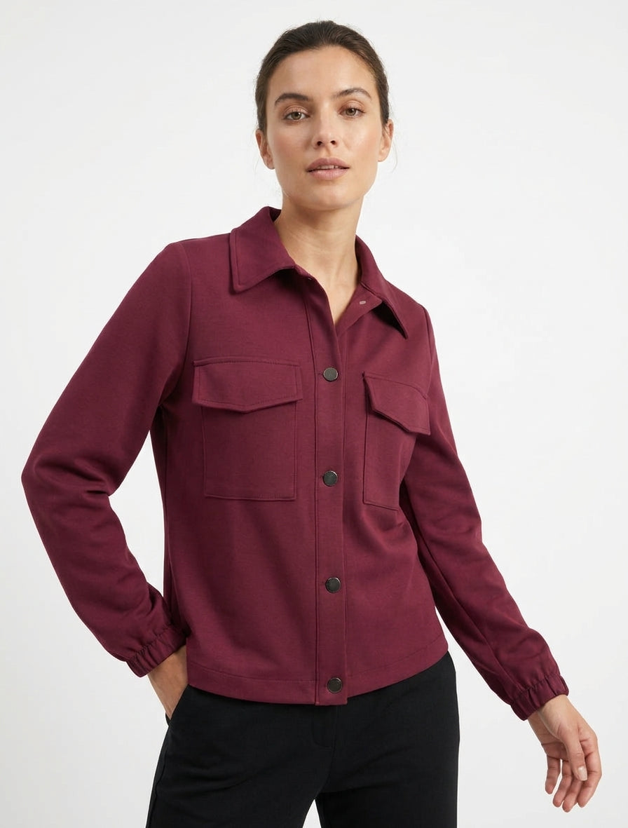 Chaqueta lisa con puños elásticos. - Color vino
