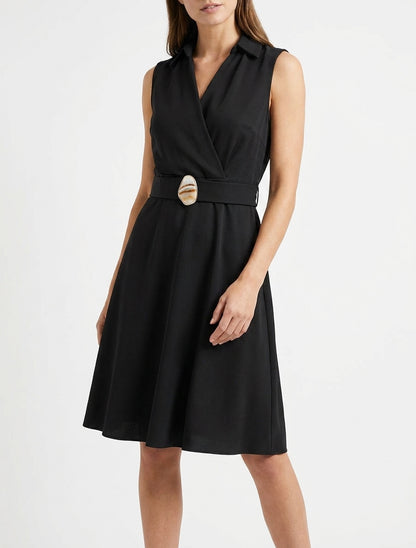 Vestido skater sin mangas con cinturón de joya - Negro