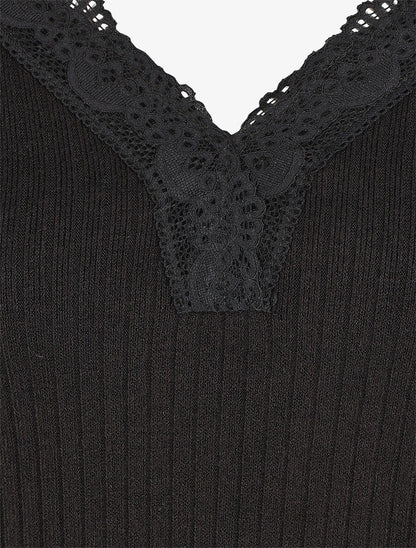 Pull fin côtelé et col V en dentelle - Noir - 3