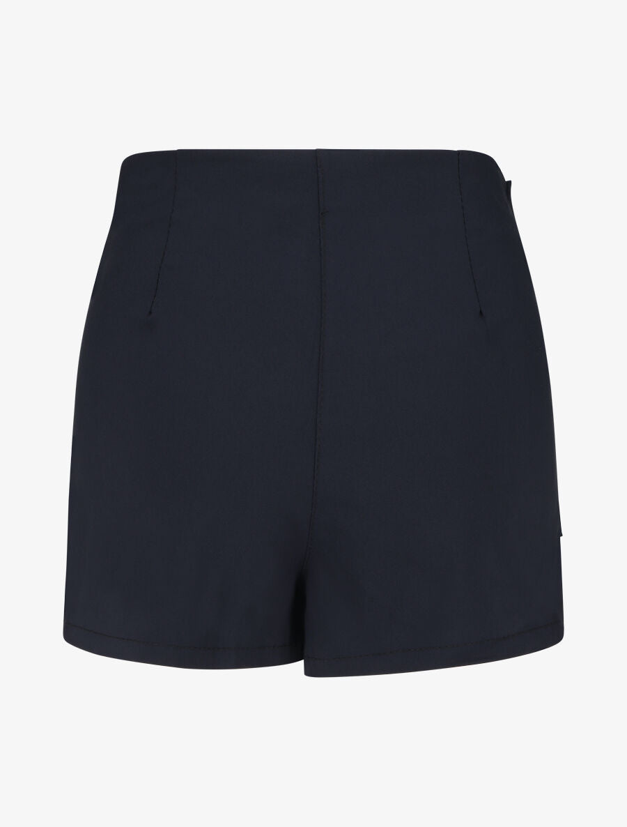Short trompe l&