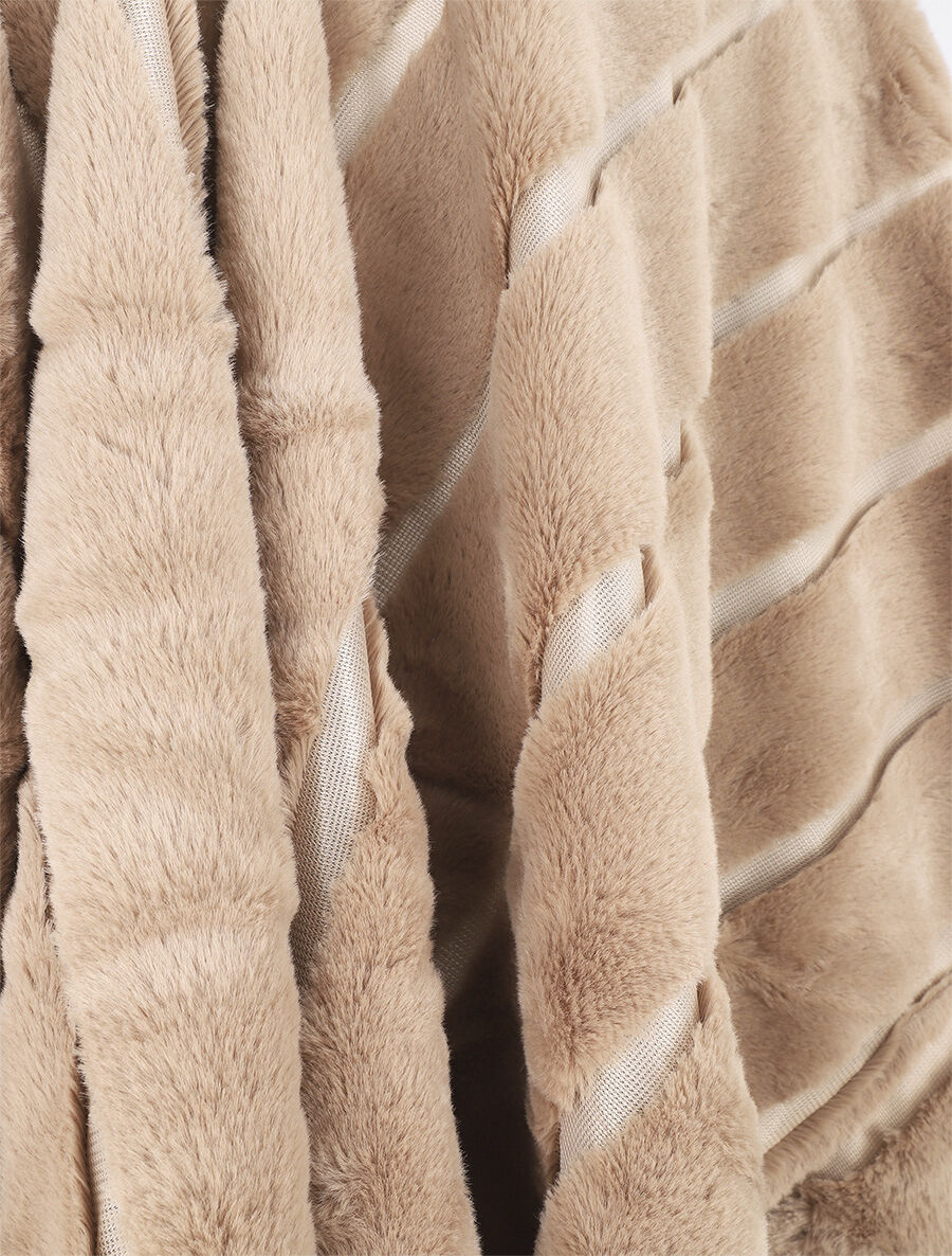 Châle en fourrure synthétique à pompons - Taupe - 3