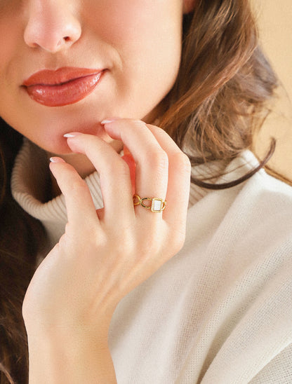 Bague ajourée sertie d&