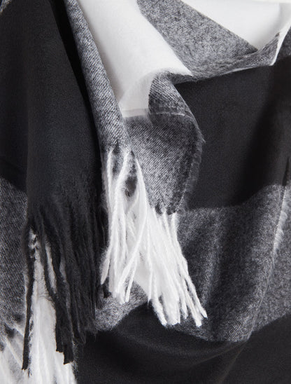 Echarpe à carreaux et bords à franges - Noir - 3