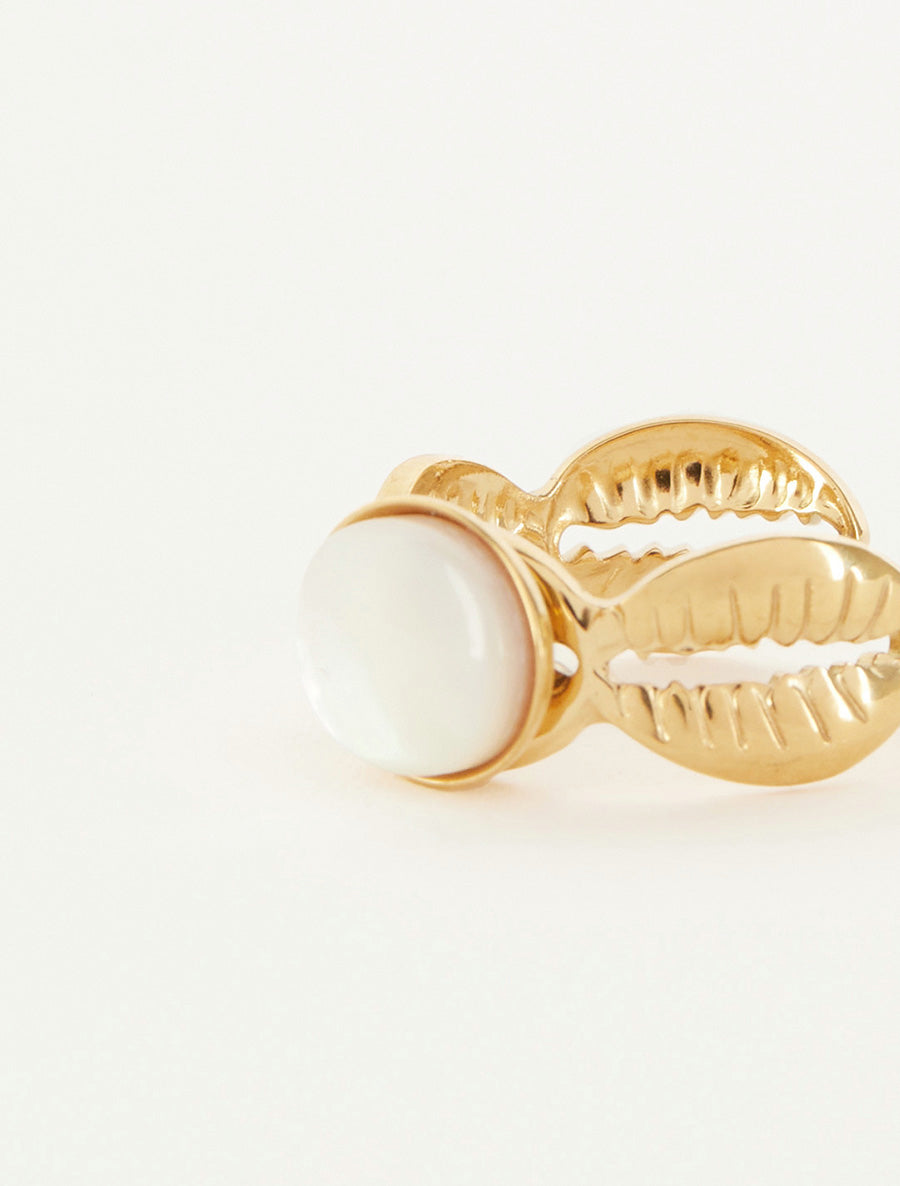 Bague à motif coquillages ornée d&