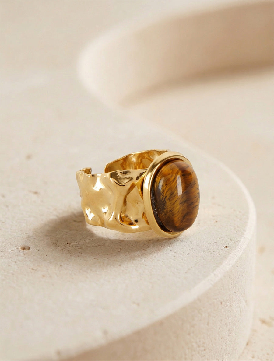 Bague stylisée ornée d&