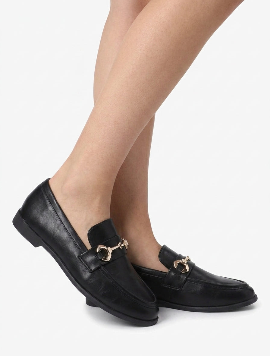 Mocasines de imitación con hebilla estilizada - Negro