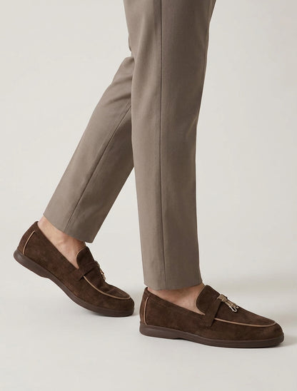 Mocasines de ante con hebilla decorativa - Marrón