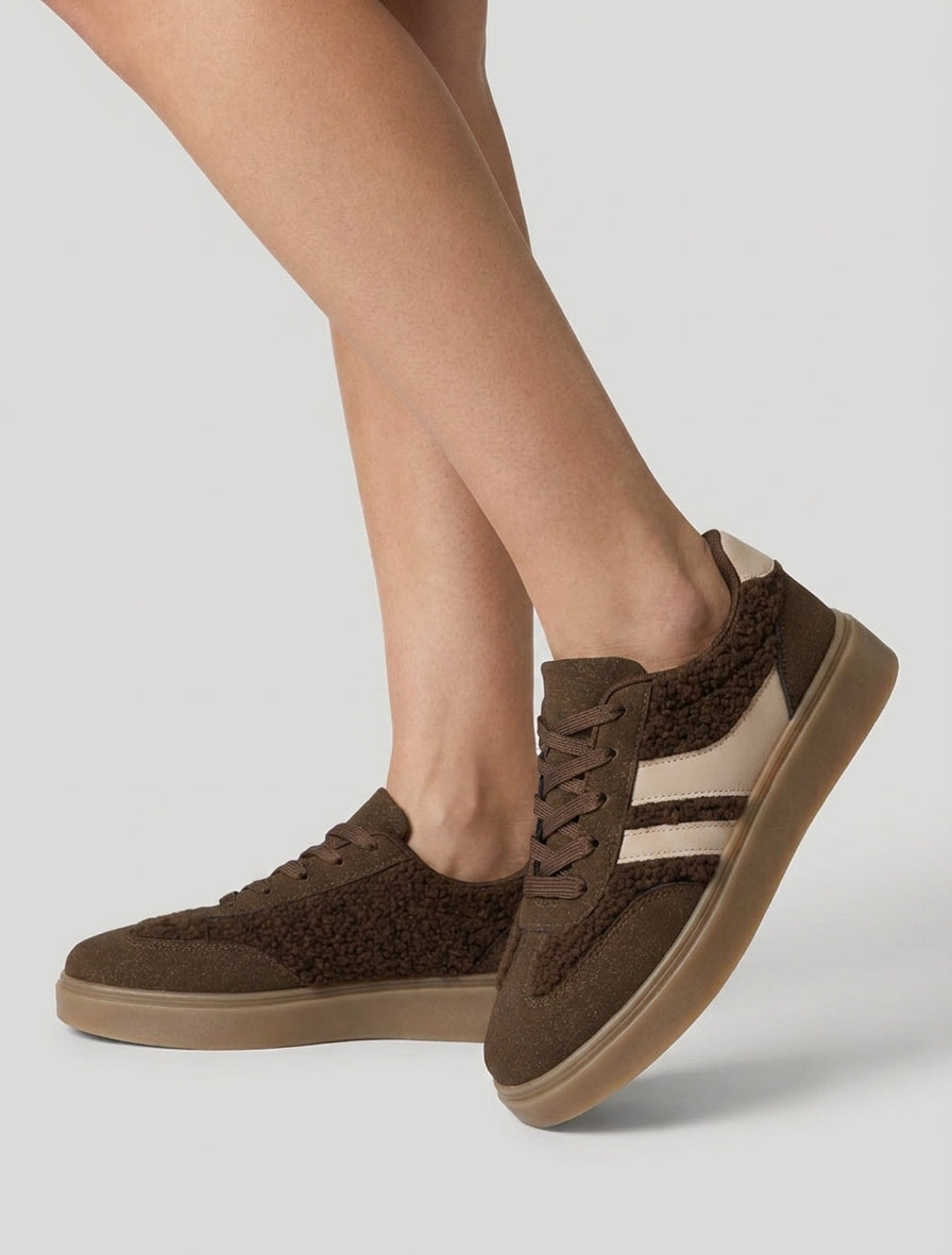 Zapatillas con paneles efecto rizado - Marrón