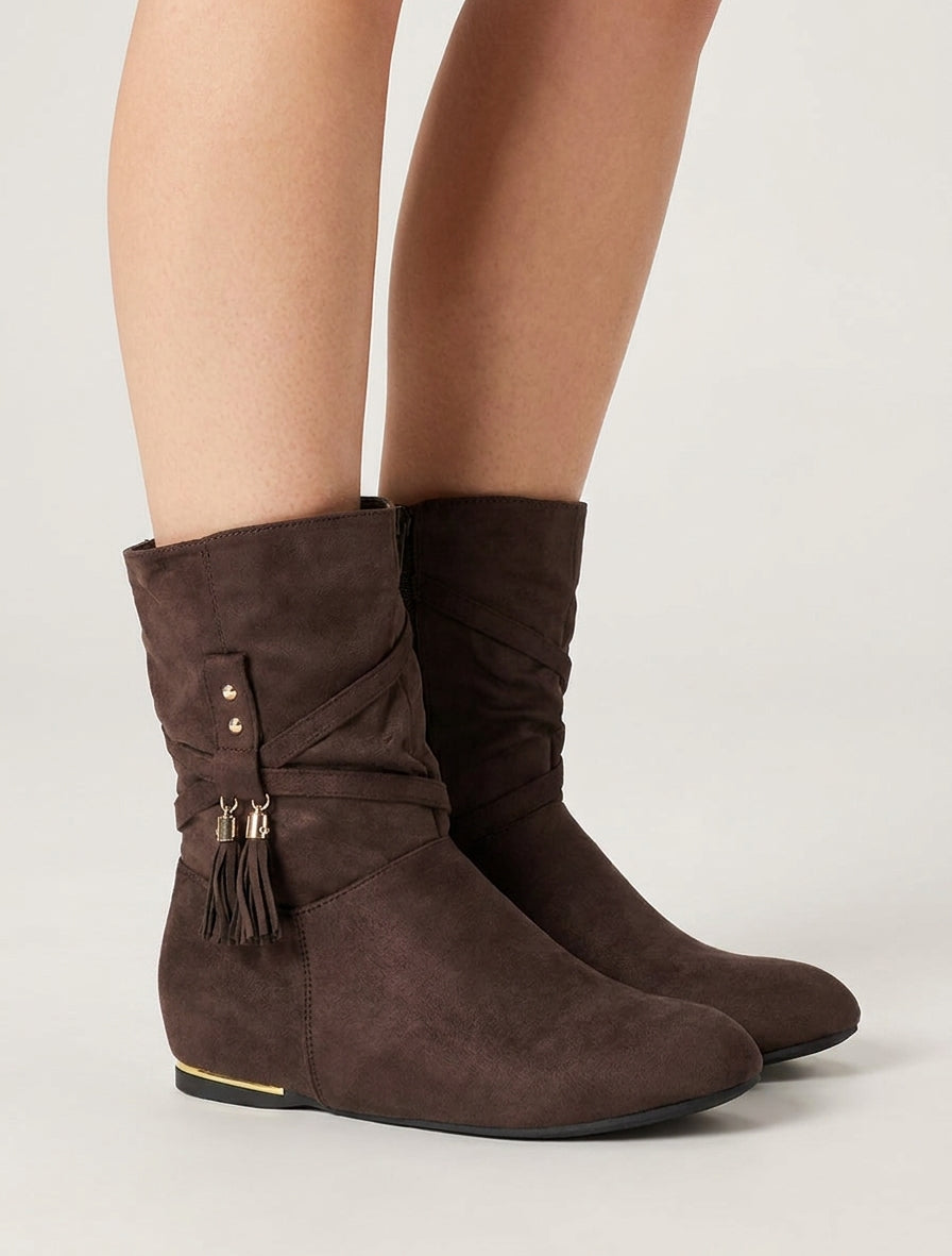 Botines altas de ante con pompones - Marrón