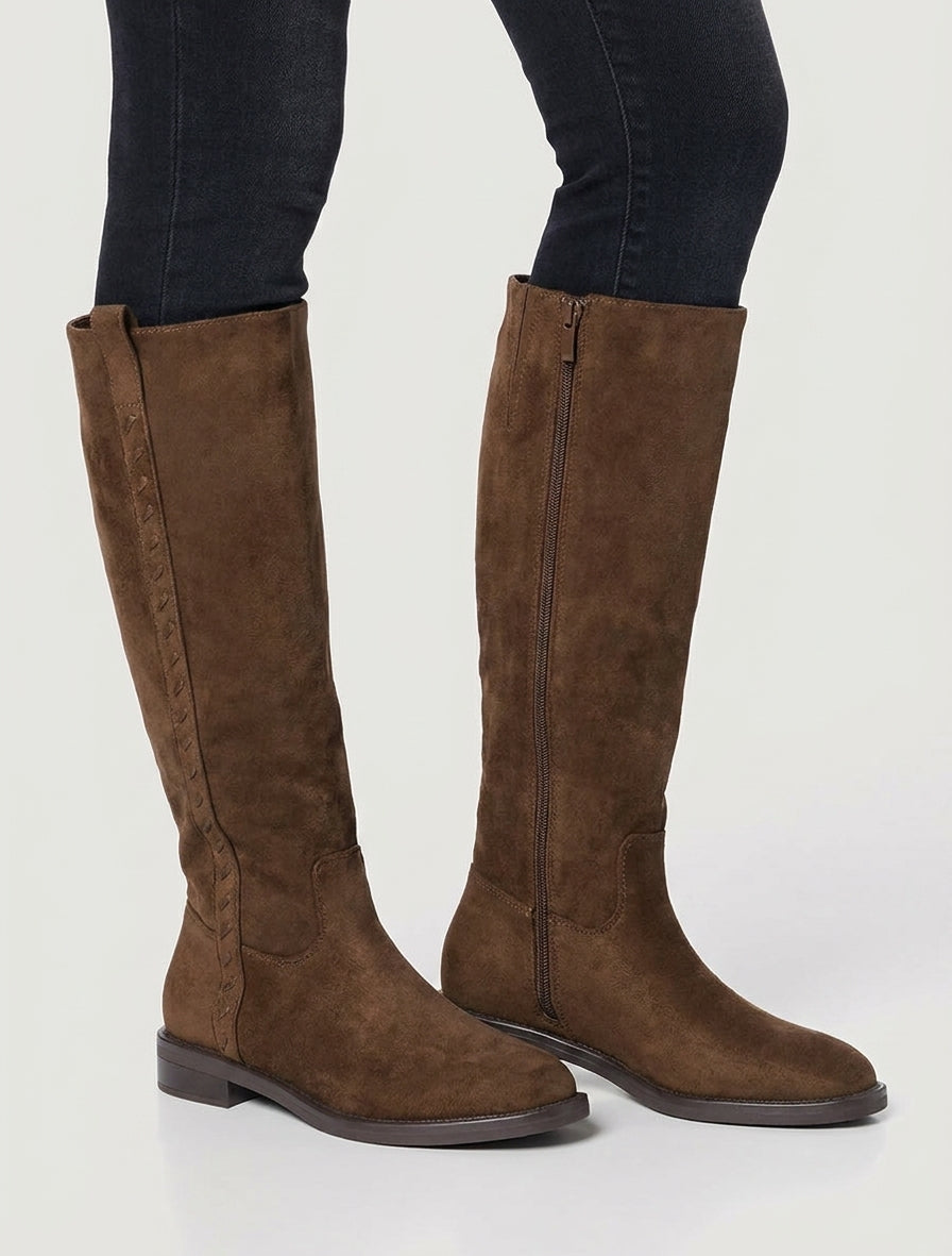 Botas de ante con costuras decorativas - Marrón