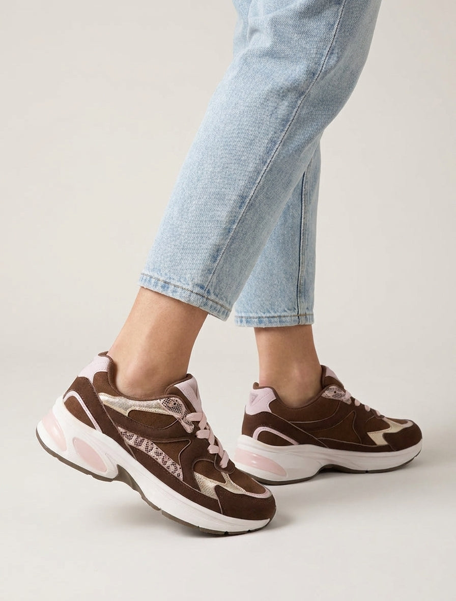Zapatillas de ante con inserción de leopardo - Marrón