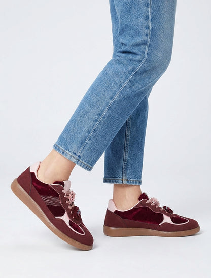 Zapatillas con inserciones de terciopelo - Color vino