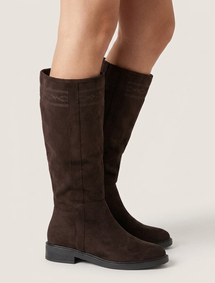 Botas de ante con costuras decorativas - Chocolate
