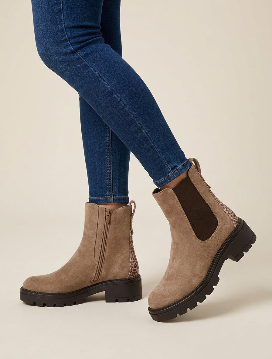 Botines de ante con contrafuerte moteado - Topo