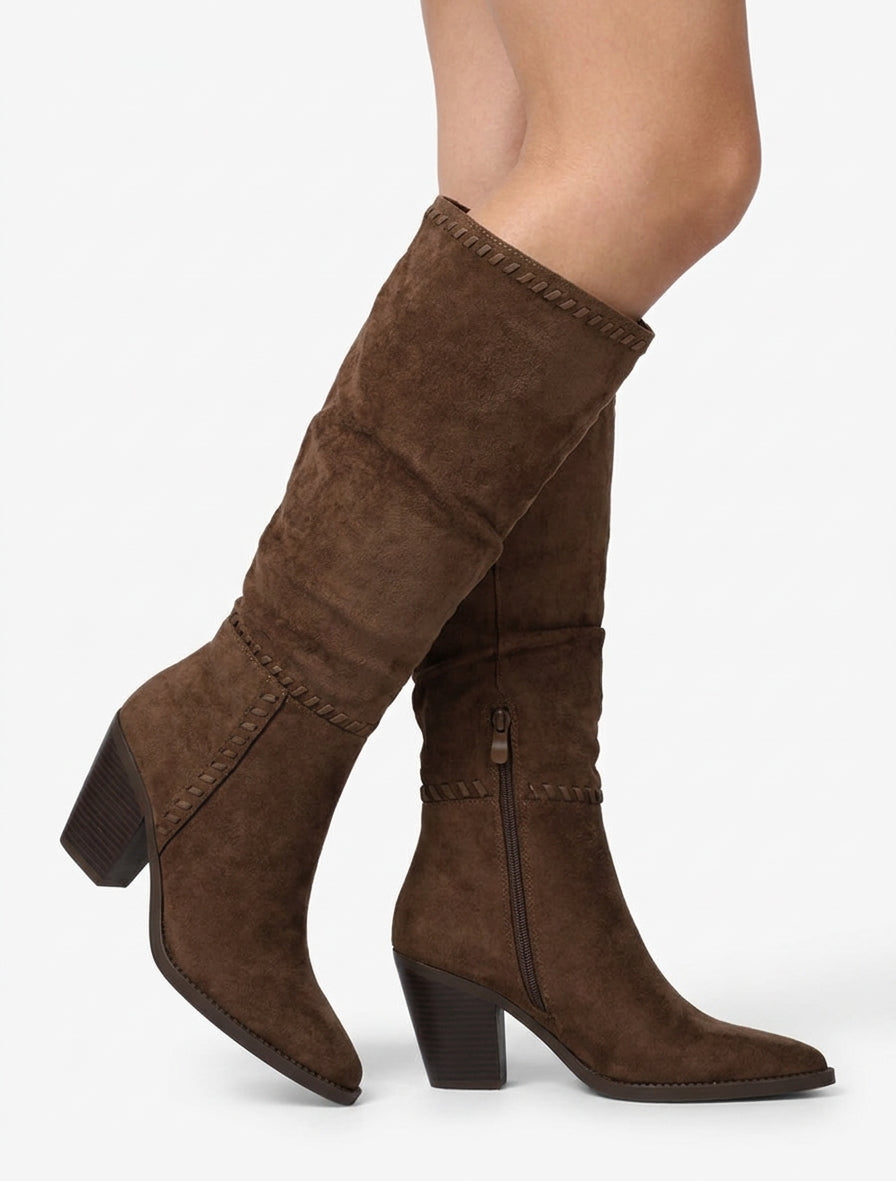 Botas de ante con puntas puntiagudas - Marrón