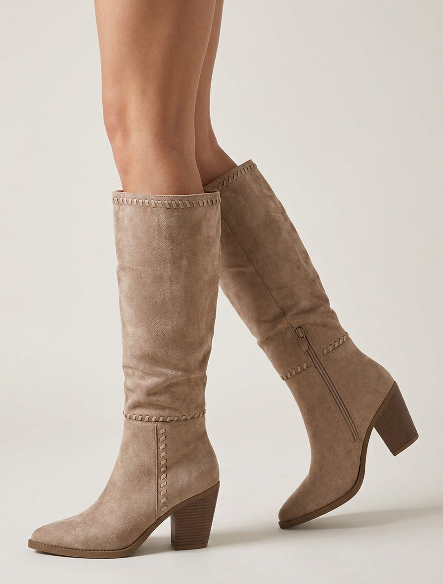Botas de ante con puntas puntiagudas - Topo