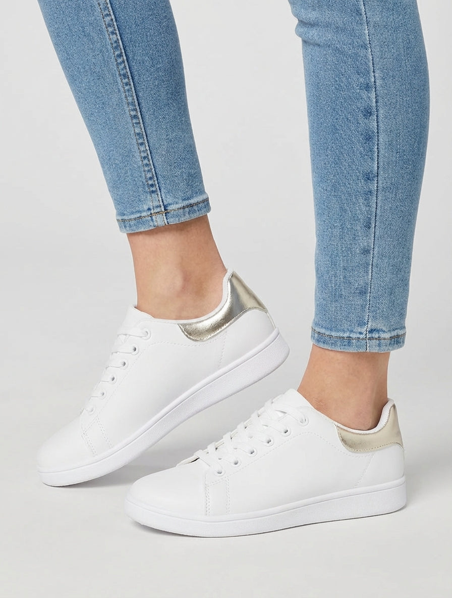 Zapatillas clásicas de imitación. - Oro