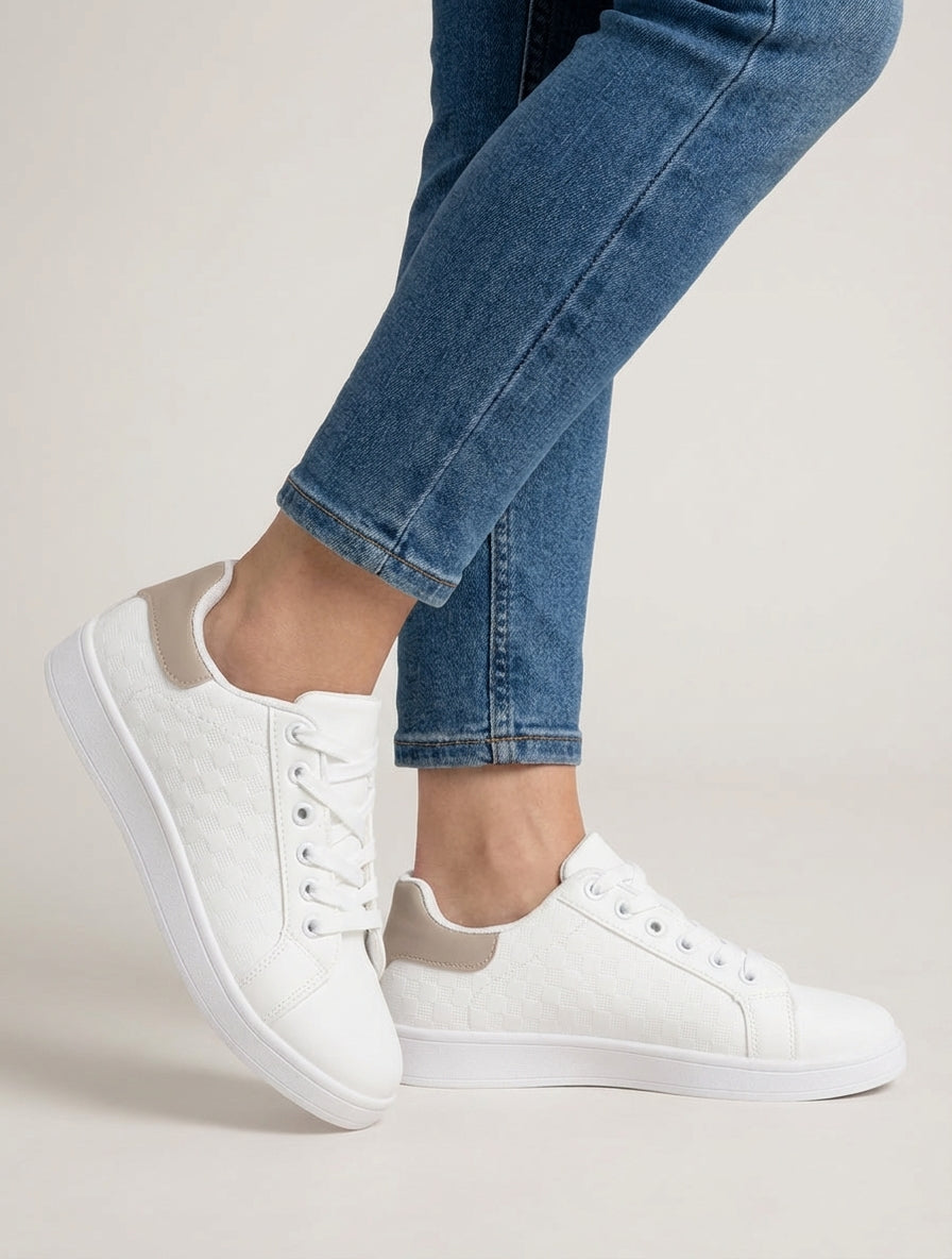 Zapatillas de imitación con diseño de cuadros. - Topo