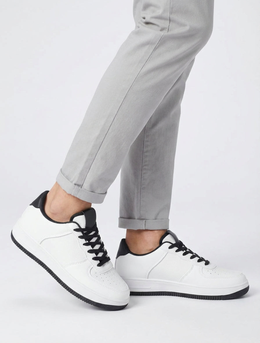 Zapatillas con contrafuerte contrastante - Negro
