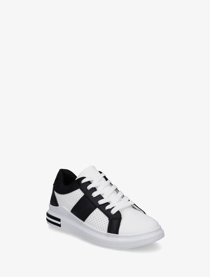 Sneakers perforées en simili - Noir - 2
