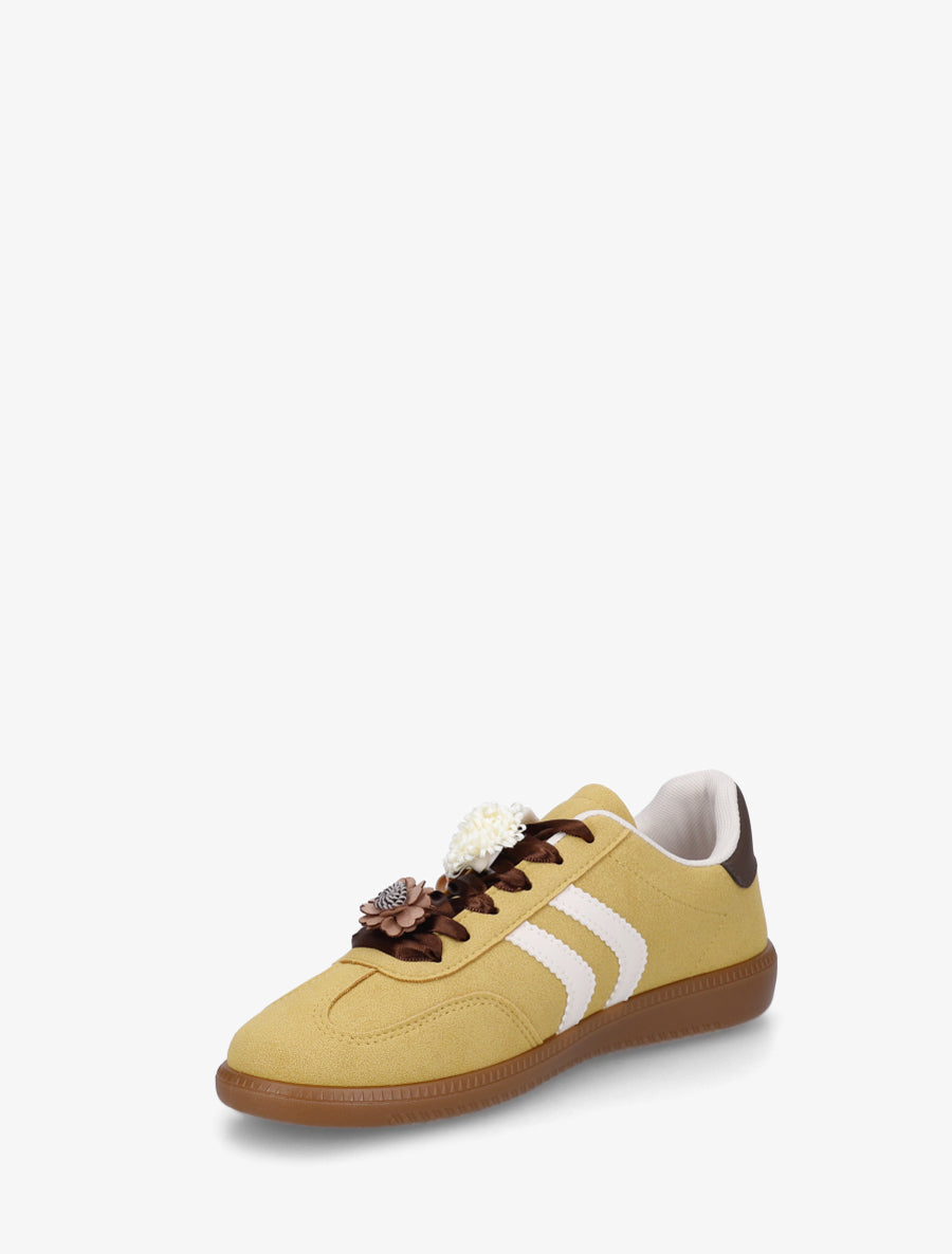 Sneakers à empiècement fleurs et perles en bois - Jaune moutarde - 3