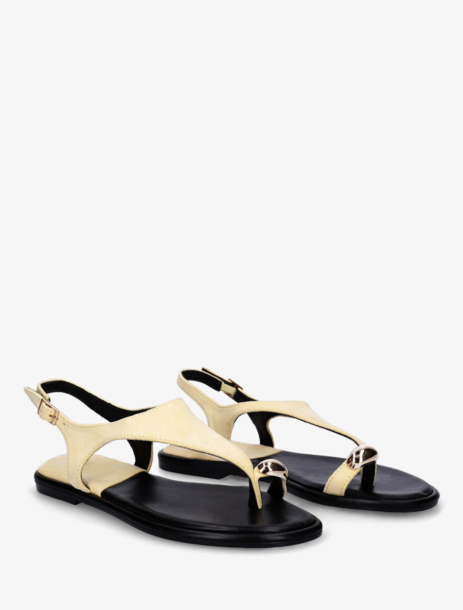 Nu-pieds en suédine à entredoigt et bague métallique - Jaune - 4