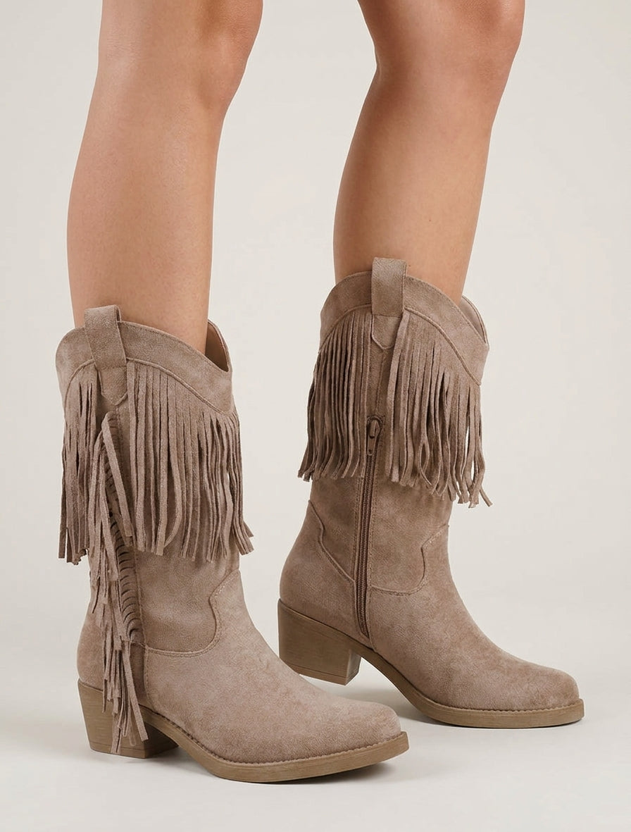 Botines estilo vaquero con flecos - Topo