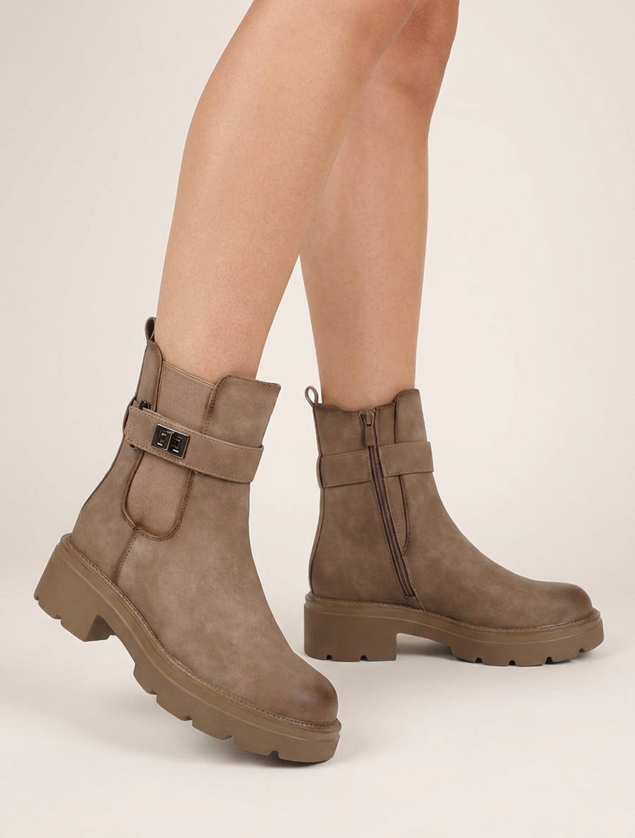 Botines elásticas con hebilla decorativa - Topo