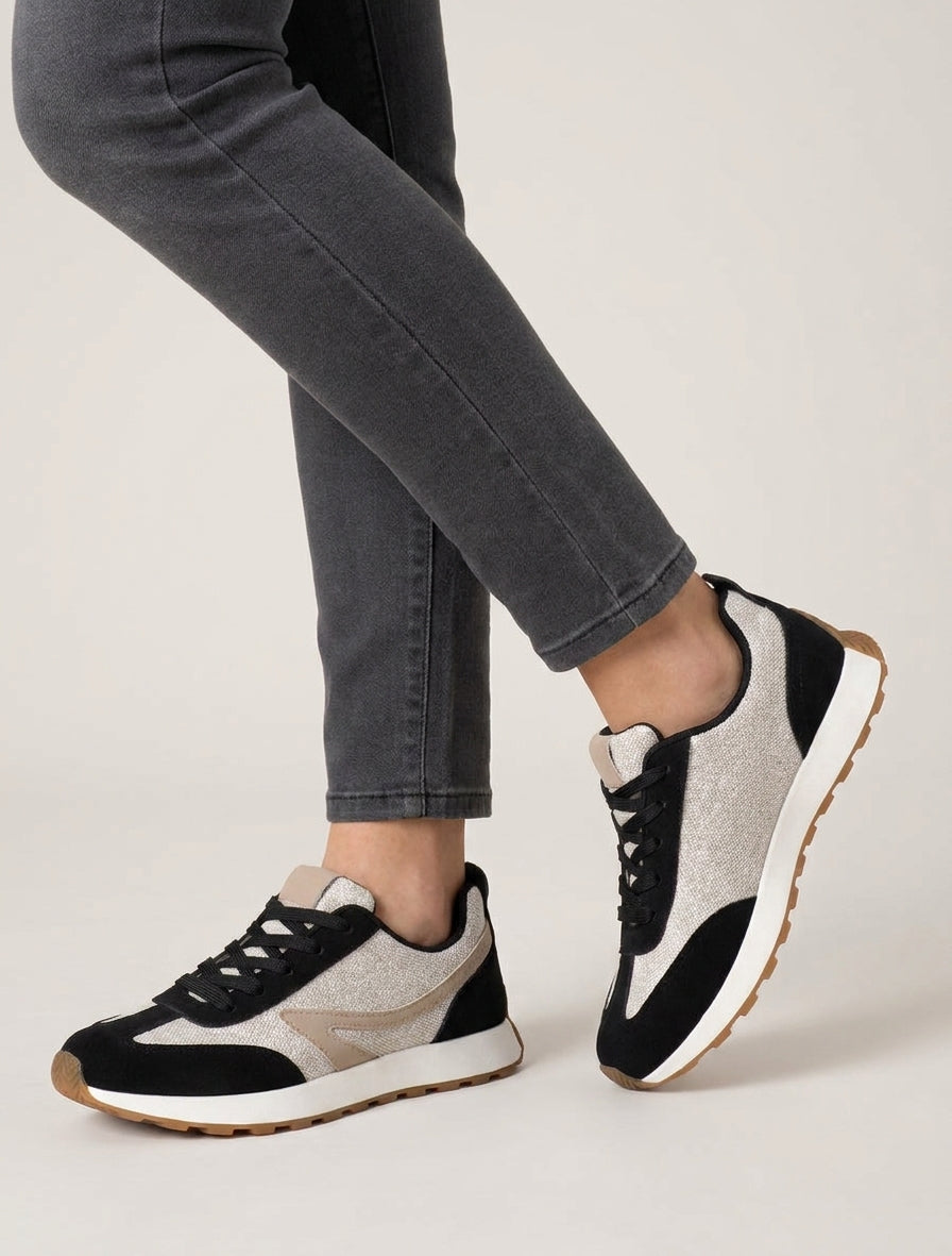Zapatillas con piezas de tela y efecto nobuk. - Negro