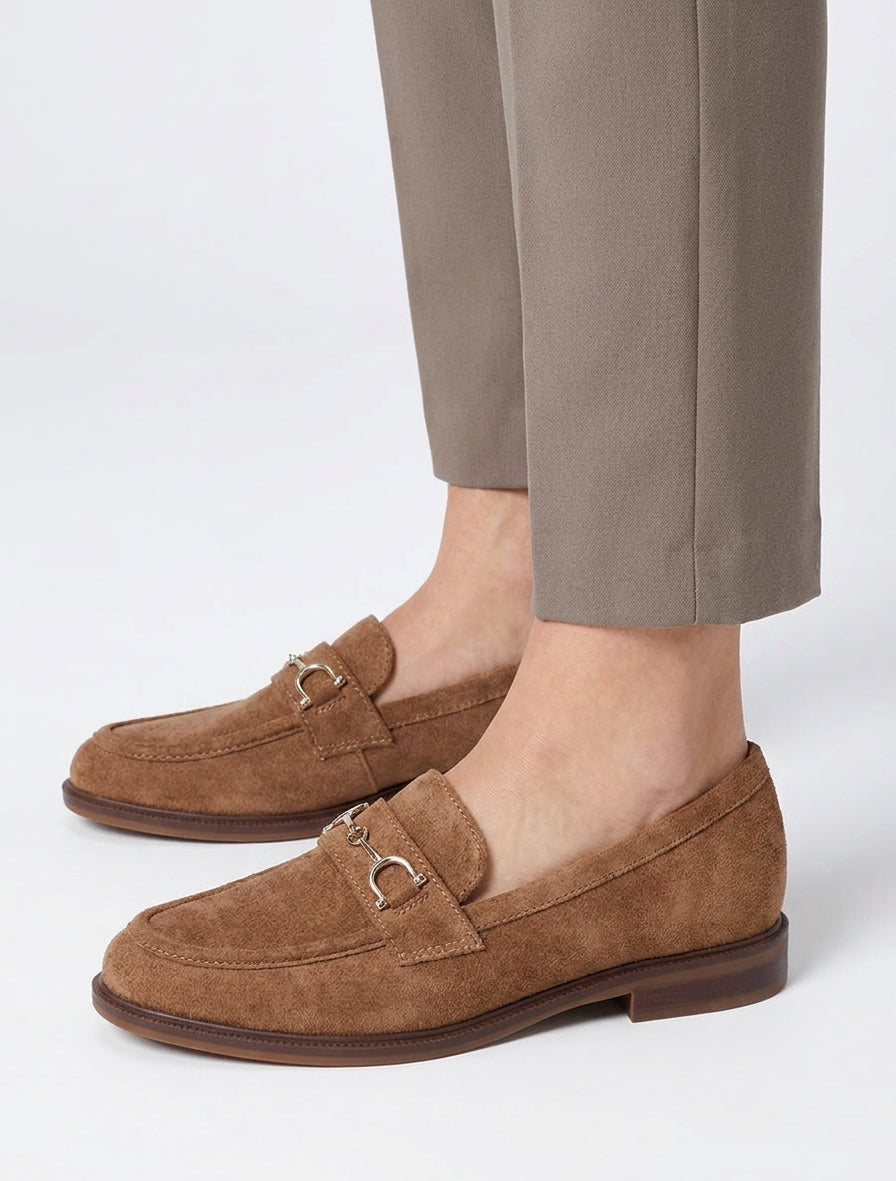 Mocasines de ante con hebilla metálica - Camello