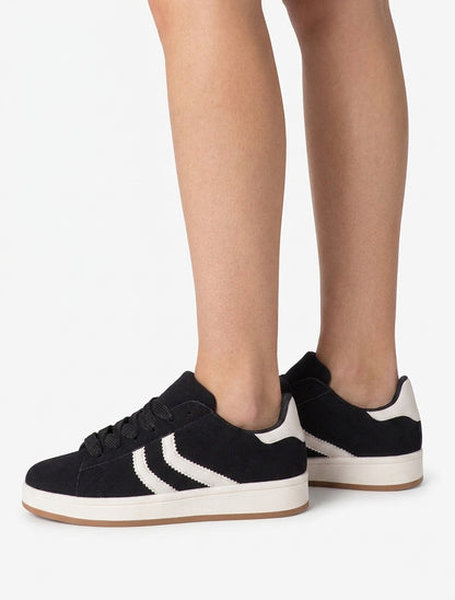 Zapatillas efecto nobuk con bandas dentadas - Negro